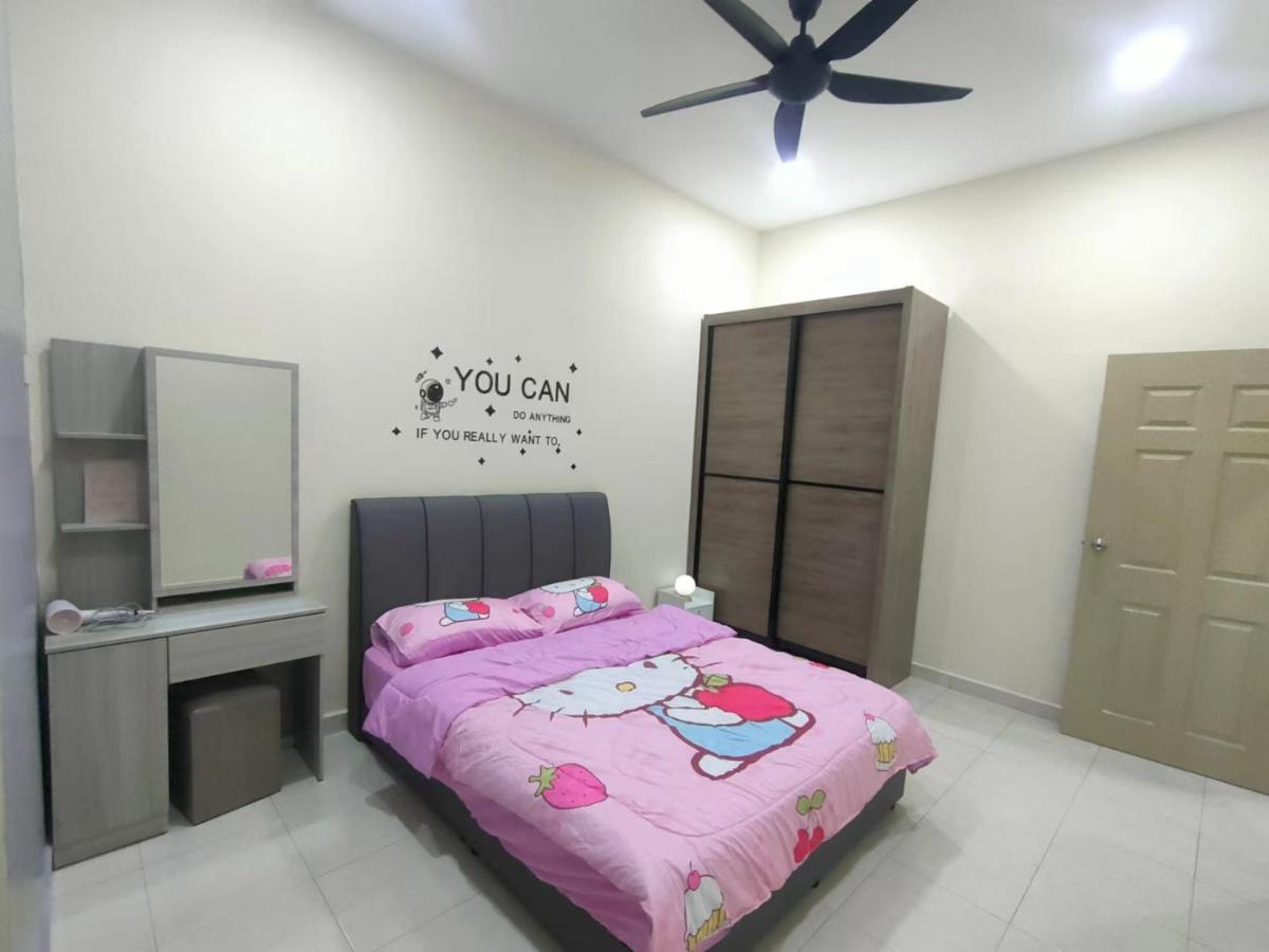 My Homestay Sitiawan - Astronaut Space House 8 Pax Exteriér fotografie